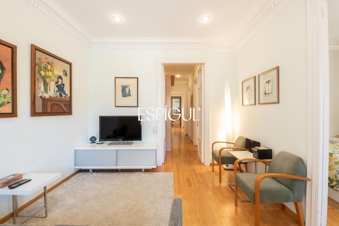 Apartment in Eixample, Barcelona, Spain 3 - 18127401