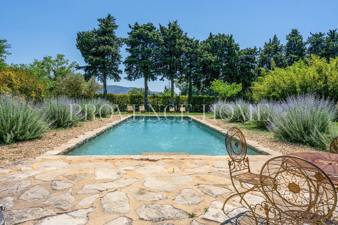 Estate in Robion, Provence-Alpes-Côte d'Azur, France 4 - 18130818