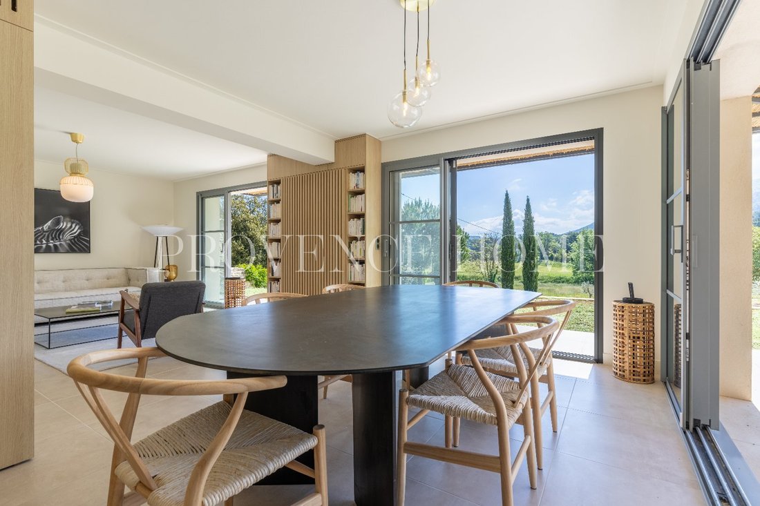 House in Ménerbes, Provence-Alpes-Côte d'Azur, France 5 - 18130806
