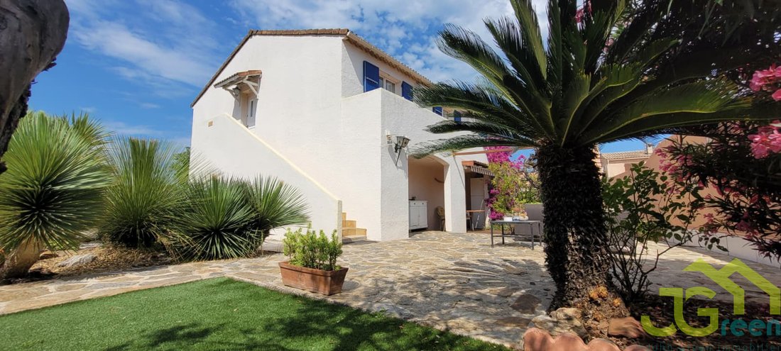 Villa in La Londe-les-Maures, Provence-Alpes-Côte d'Azur, France 1 - 18133350