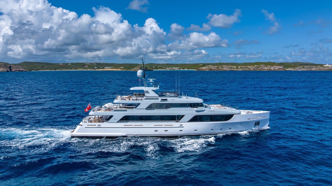 Motor Yacht in Italy 1 - 17885128