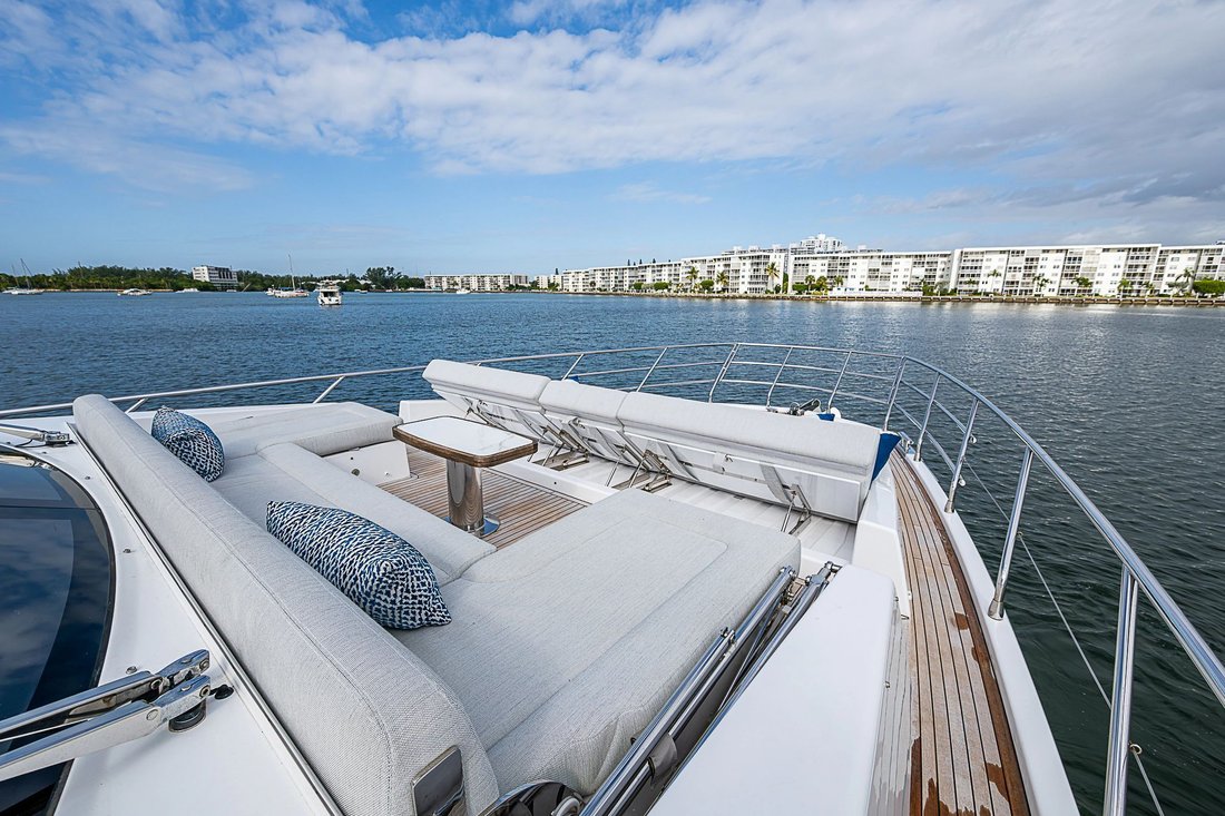 Motor Yacht in United States 5 - 18130891