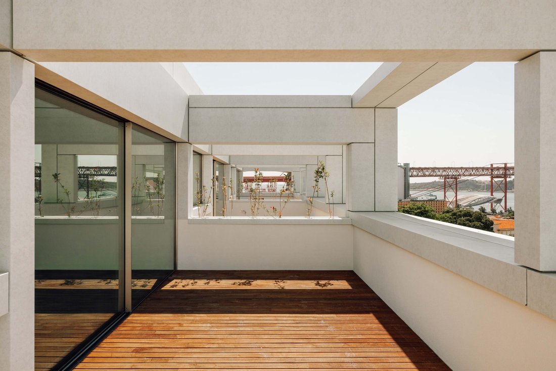 House in Alcantara, Lisbon, Portugal 3 - 16682703