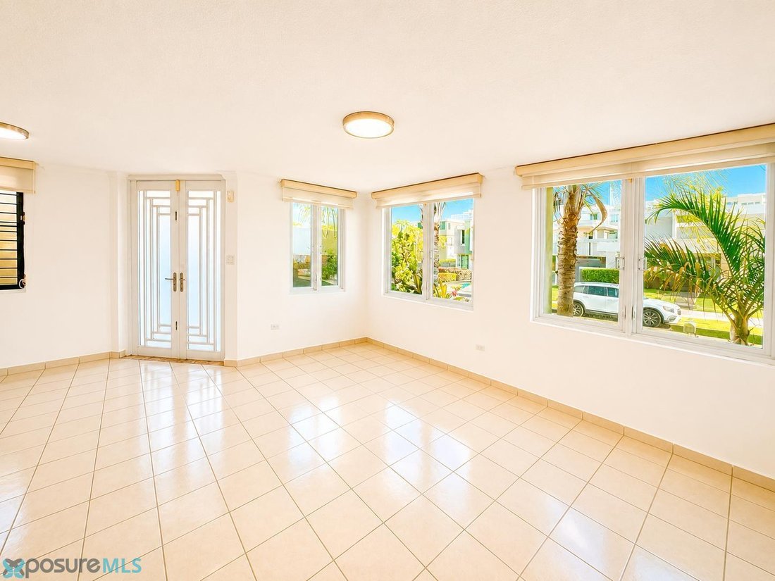 House in Guaynabo, Guaynabo, Puerto Rico 2 - 18128299