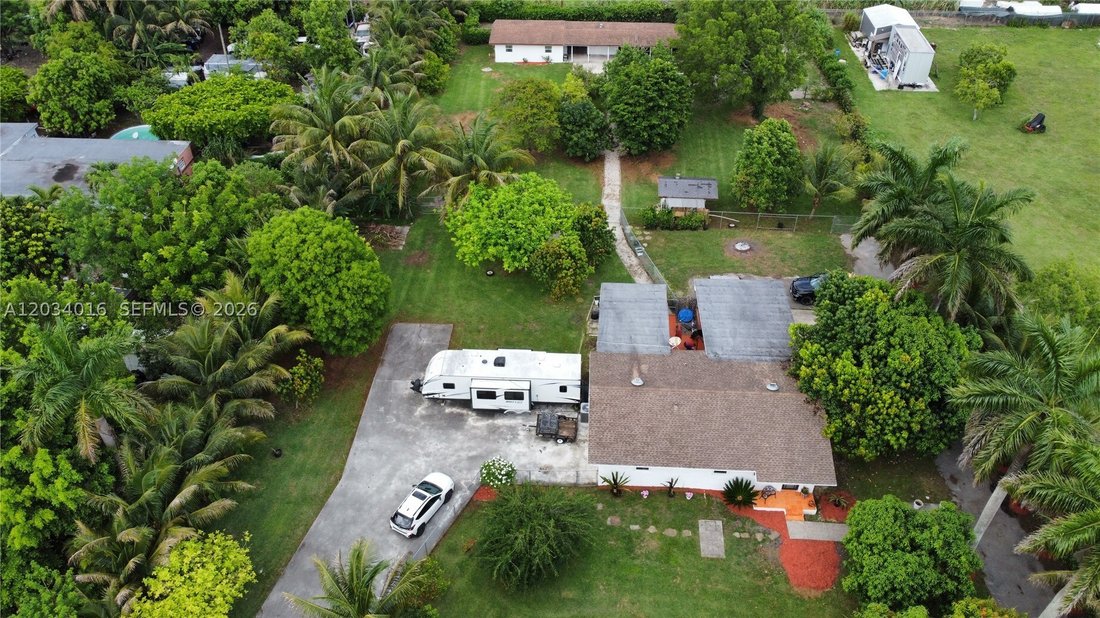 House in Miami, Florida, United States 1 - 18132910
