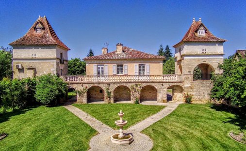 Chateau in Saint-Antonin-Noble-Val, Occitania, France 1