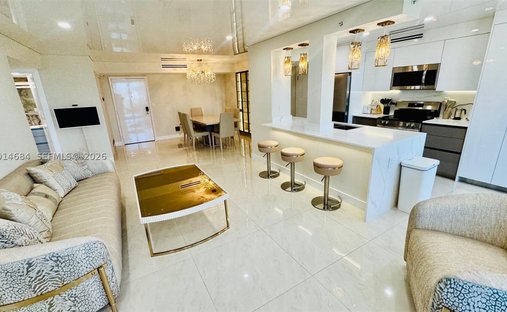 Eigentumswohnung in Sunny Isles Beach, Florida, Vereinigte Staaten 1