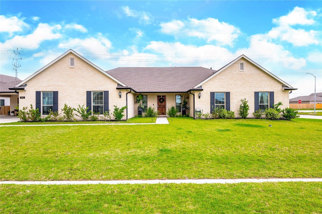 House in Dickinson, Texas, United States 2 - 18128250
