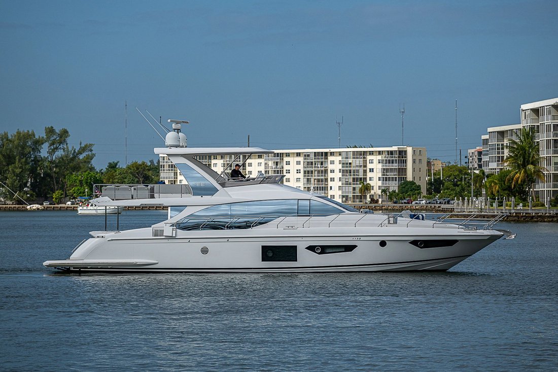 Motor Yacht in United States 2 - 18130890