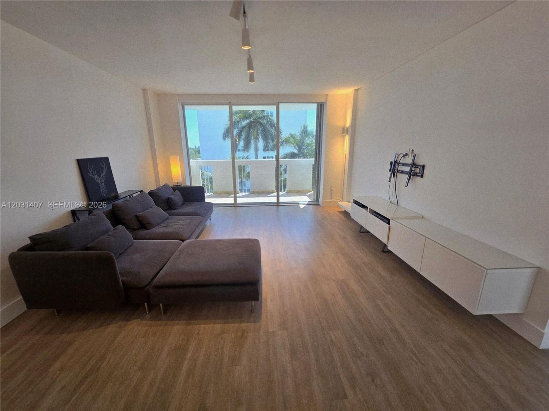 Condo in Miami Beach, Florida, United States 2 - 18129695
