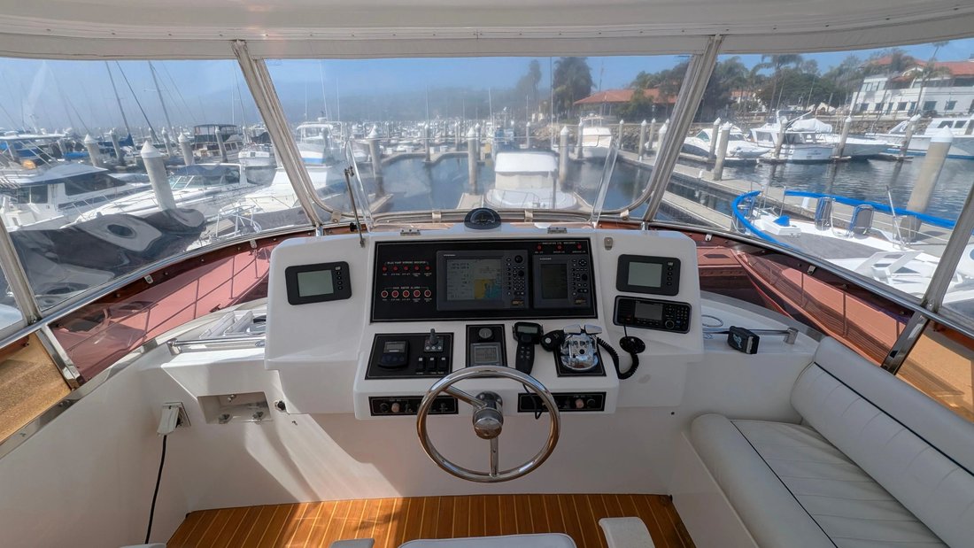 Motor Yacht in United States 2 - 17885371