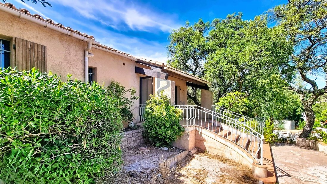Villa in Exterieurs, Frejus, France 1 - 18132388