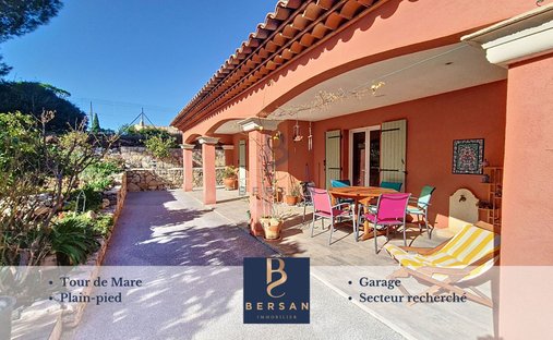 Villa a Esterni, Fréjus, Francia 1