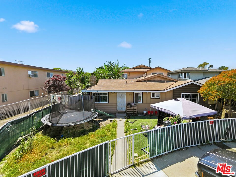 Pomona, California, United States 4 - 18132503