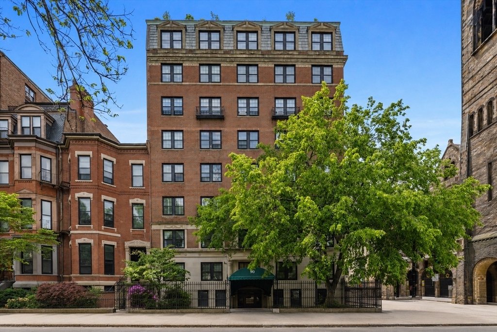 Condo in Boston, Massachusetts, United States 1 - 18129666