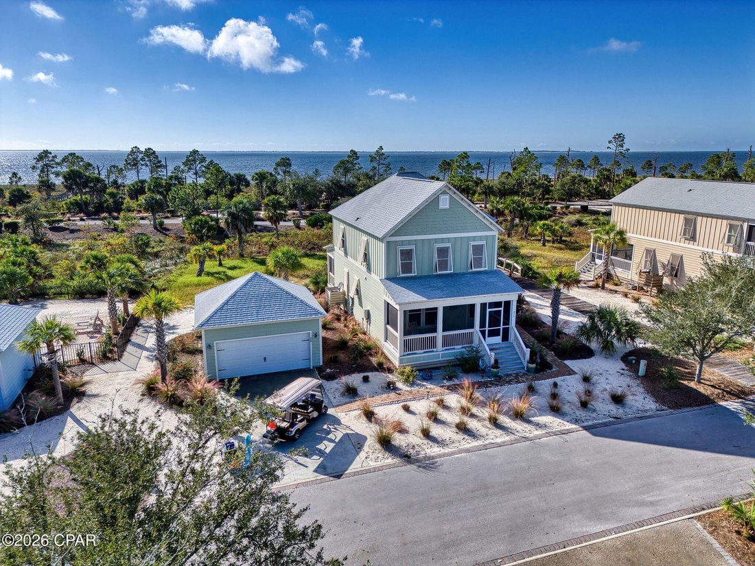 House in Port St. Joe, Florida, United States 2 - 18131272