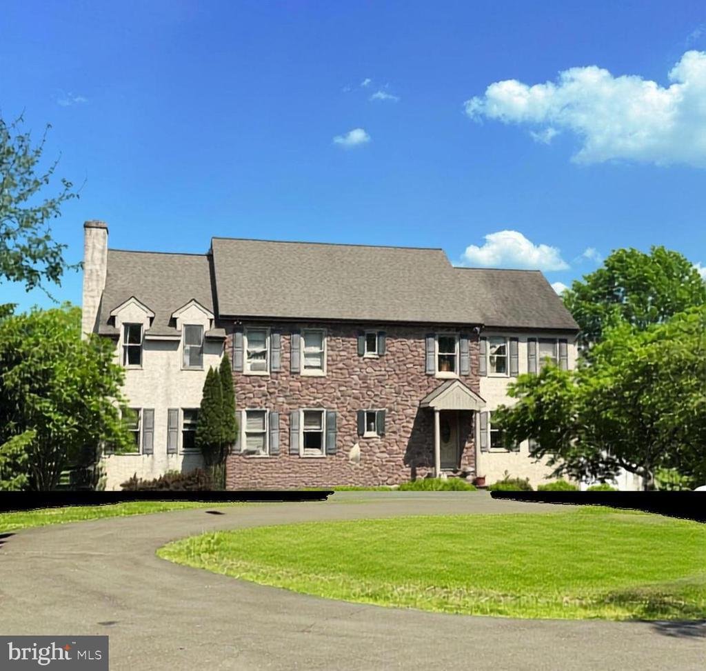 House in Solebury, Pennsylvania, United States 1 - 18133021