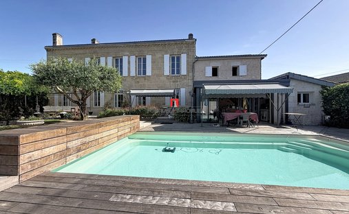 House in Val de Virvée, Nouvelle-Aquitaine, France 1