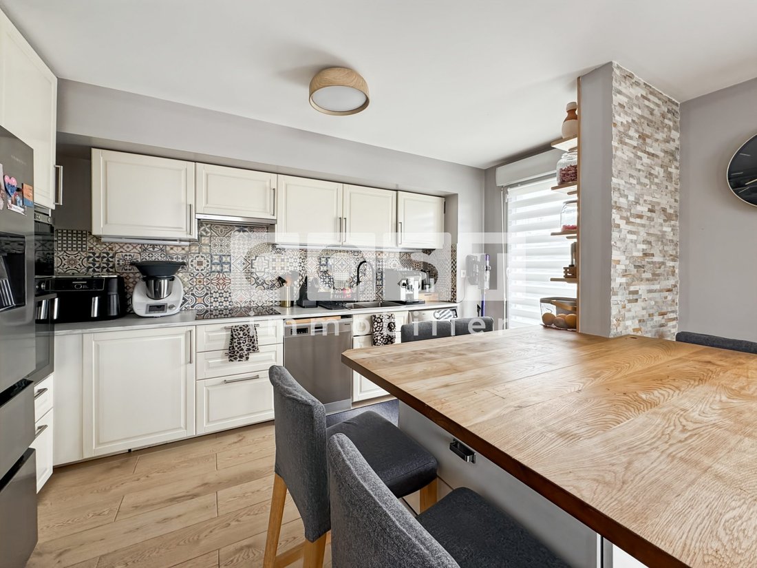 Apartment in Gennevilliers, Ile-de-France, France 5 - 18138785