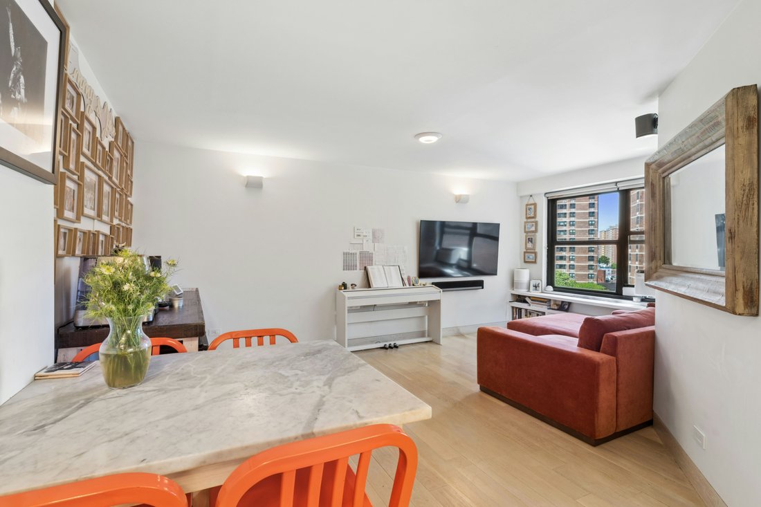 Co Op in New York, New York, United States 1 - 18123486
