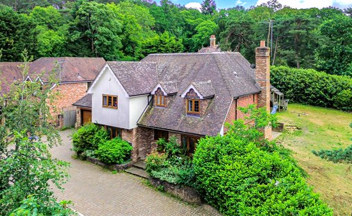 House in Lower Bourne (Farnham), Lower Bourne, England 1