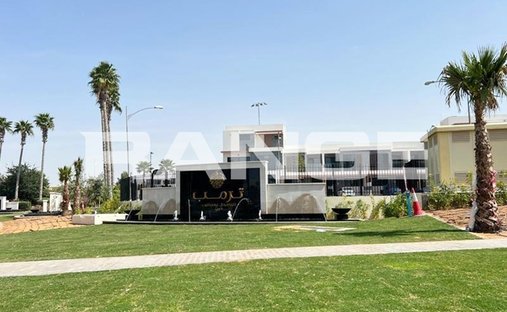 Townhouse in Damac Hills, Dubai, United Arab Emirates 1