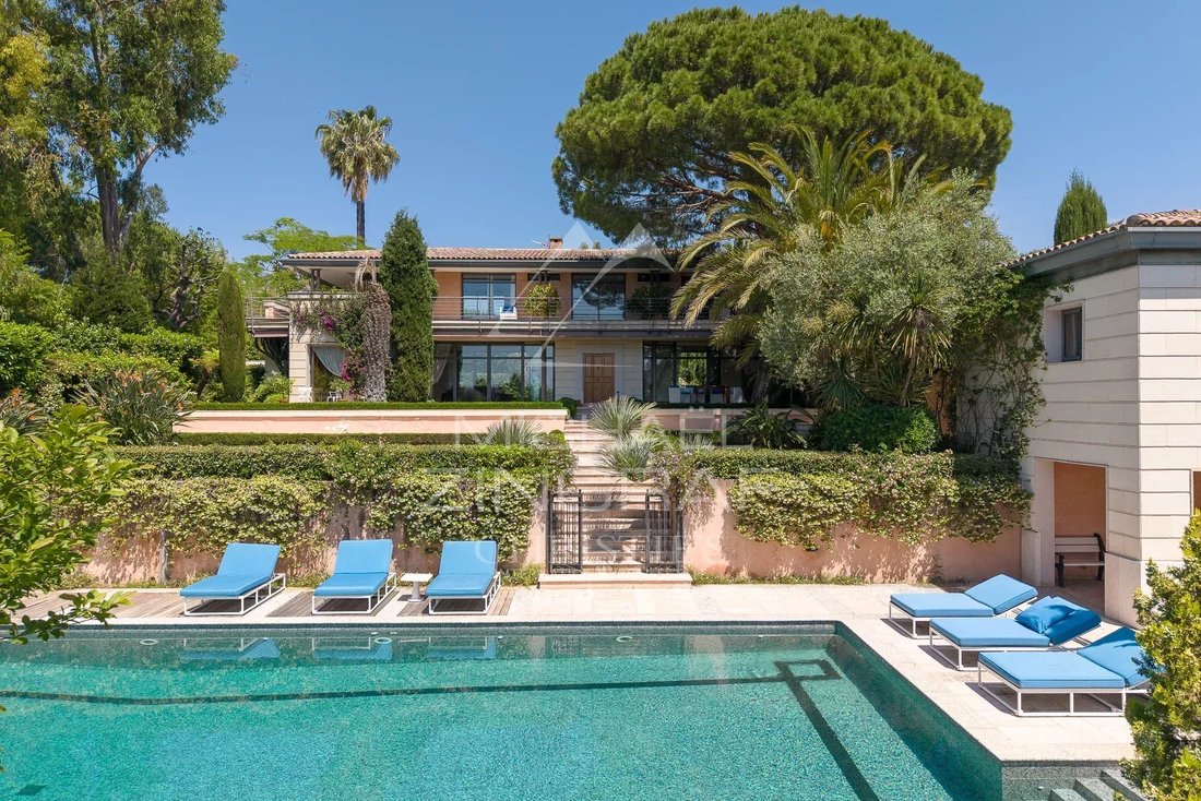 Villa in Antibes, Provence-Alpes-Côte d'Azur, France 4 - 18130297