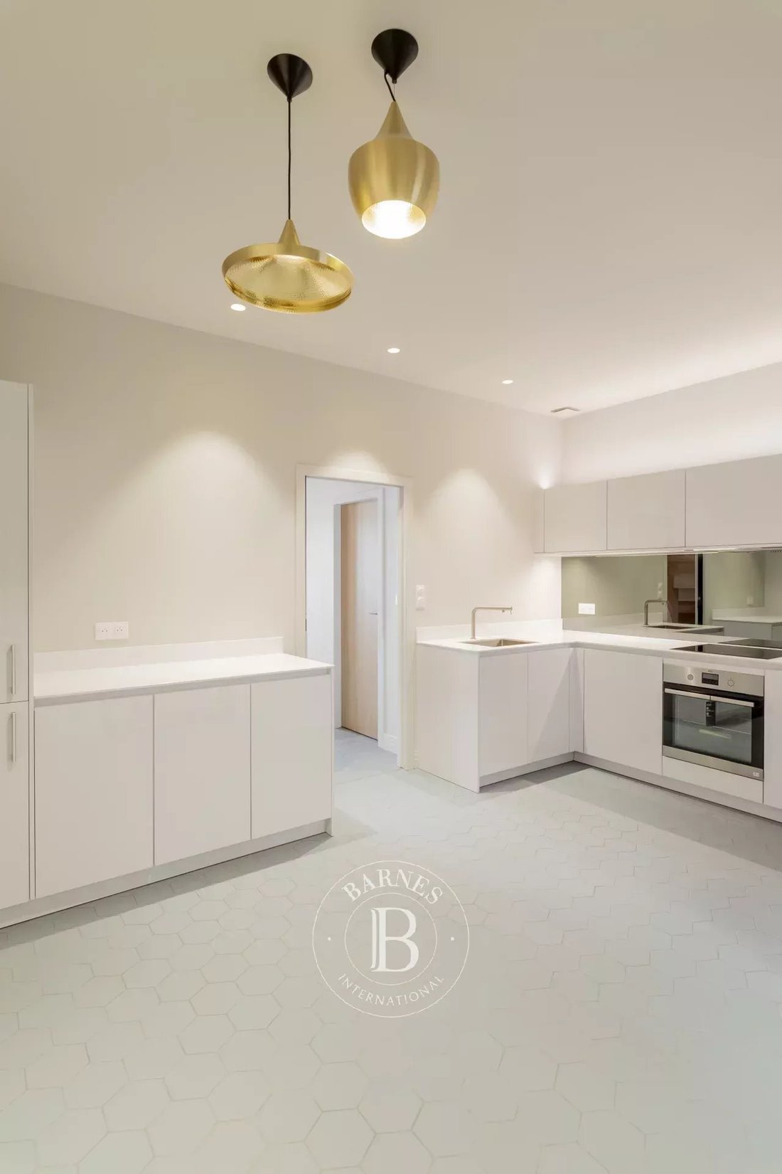Apartment in Grand Parc-Chartrons-Paul Doumer, Bordeaux, France 5 - 11860959