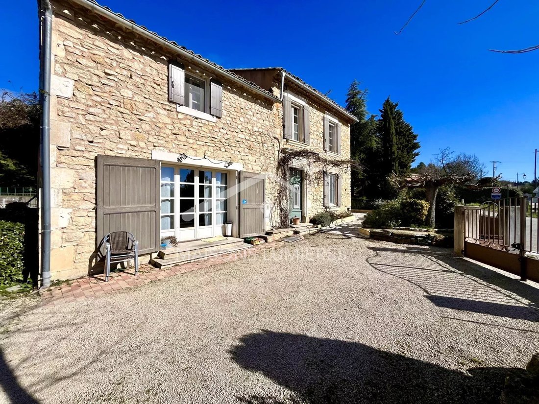 House in Saint-Saturnin-lès-Apt, Provence-Alpes-Côte d'Azur, France 4 - 18130234