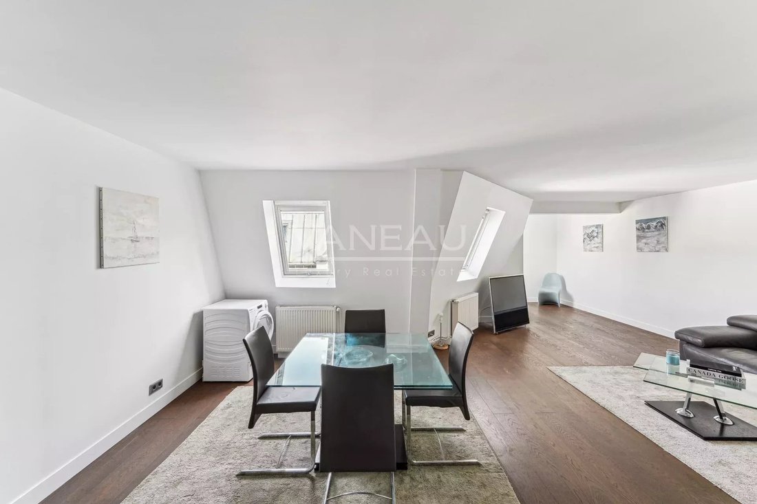 Apartment in Hoche-Friedland, Paris 8e Arrondissement, Paris 5 - 18133557