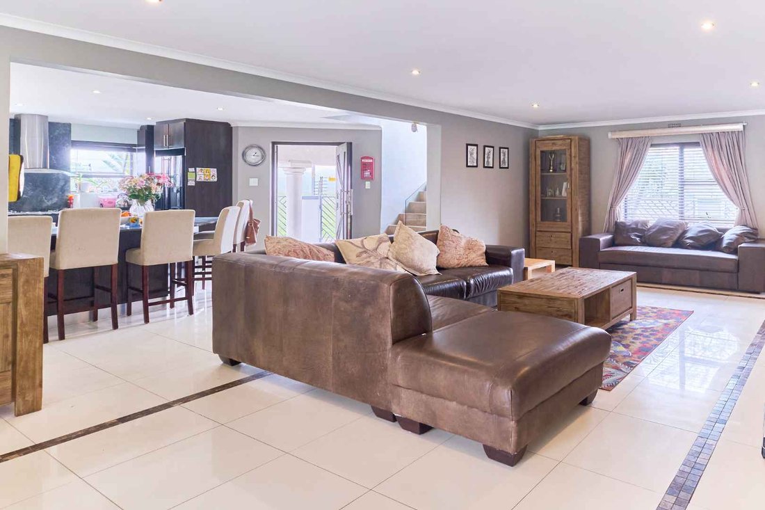 House in Cape Town, Western Cape, South Africa 3 - 18127938
