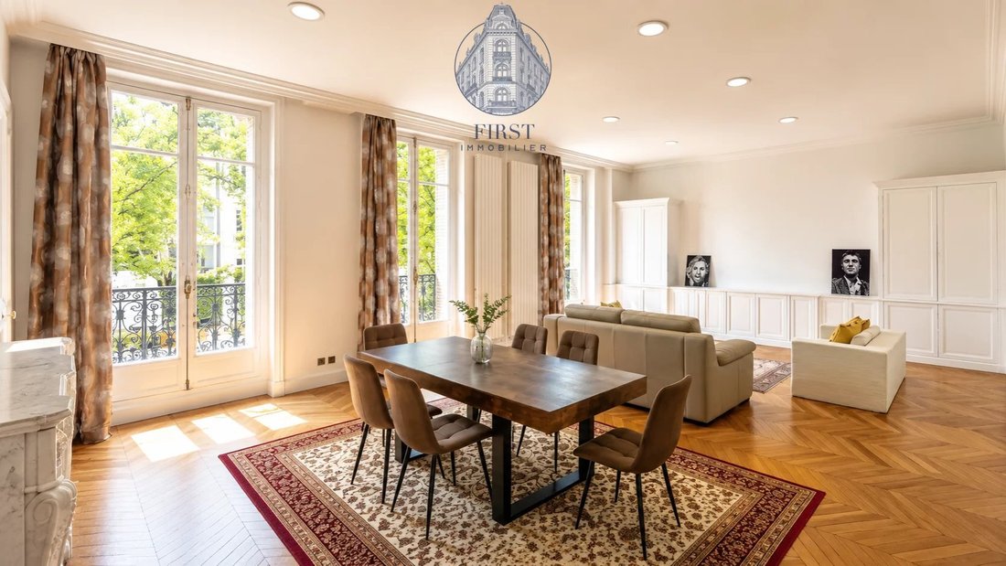 Apartment in Chaillot, Paris 16e Arrondissement, Paris 1 - 18130139