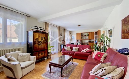 House in Moussy-le-Vieux, Ile-de-France, France 1
