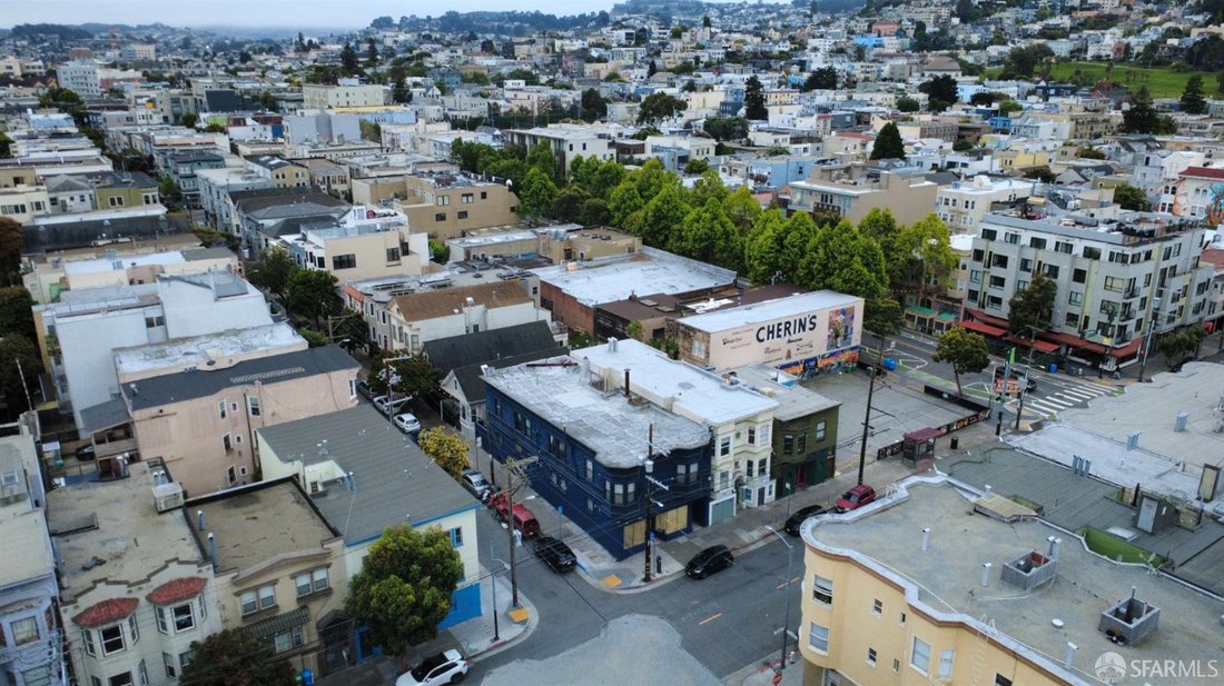 San Francisco, California, United States 4 - 18131307