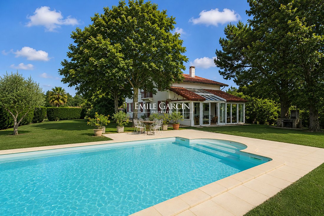 Villa in Mendi-Choko-Karrikatxar-Olhette, Urrugne, France 2 - 16173953