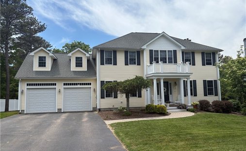 House in South Kingstown, Rhode Island, United States 1