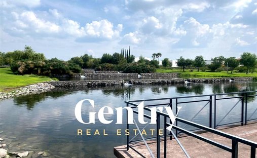 Land in Santiago de Querétaro, Querétaro, Mexico 1