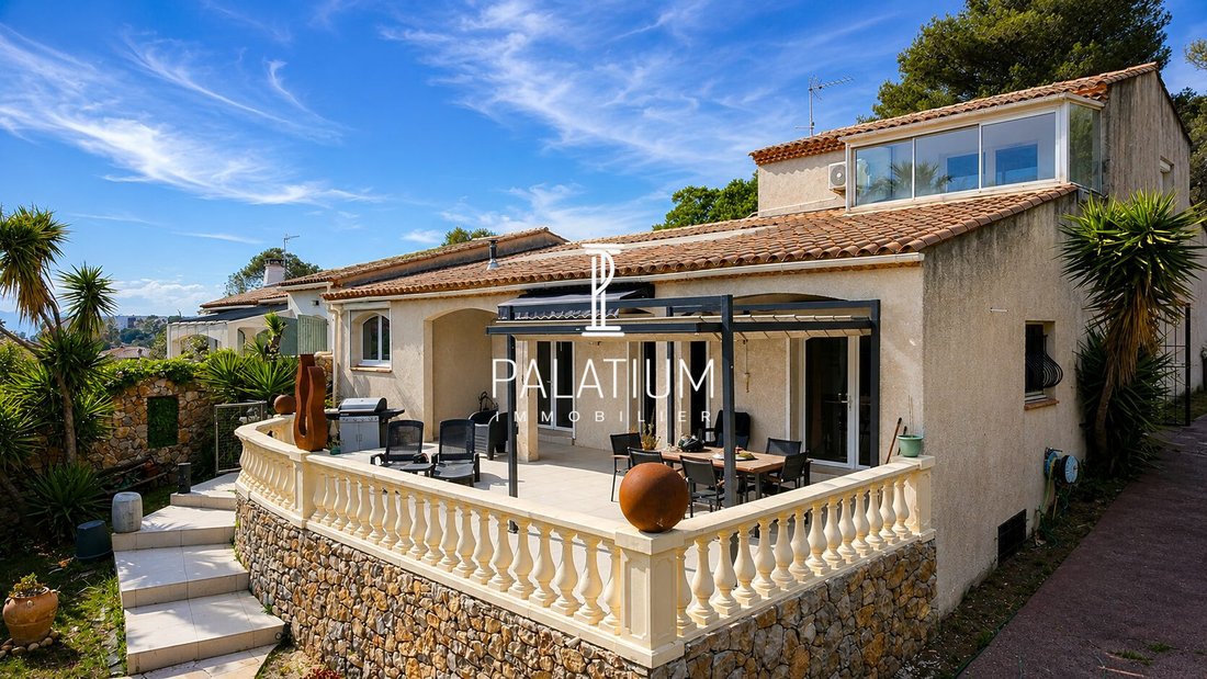 House in Le Dramont-Agay-Anthéor-Le Trayas, Saint-Raphaël, France 2 - 17060046