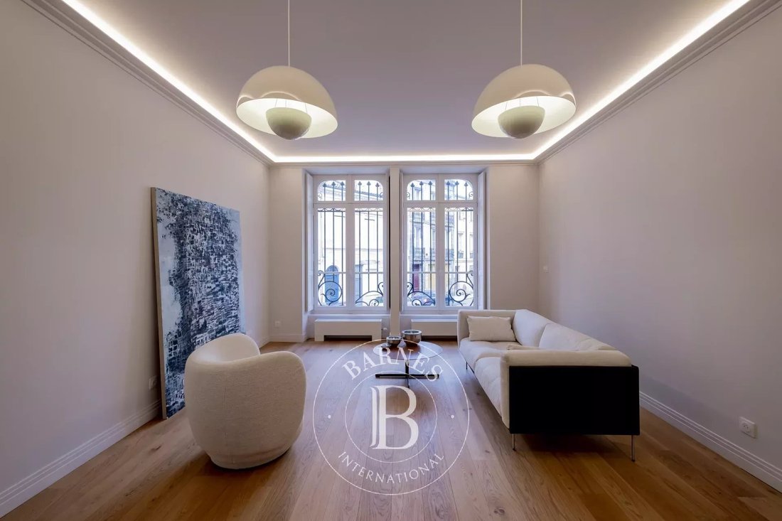 Apartment in Grand Parc-Chartrons-Paul Doumer, Bordeaux, France 1 - 11860959