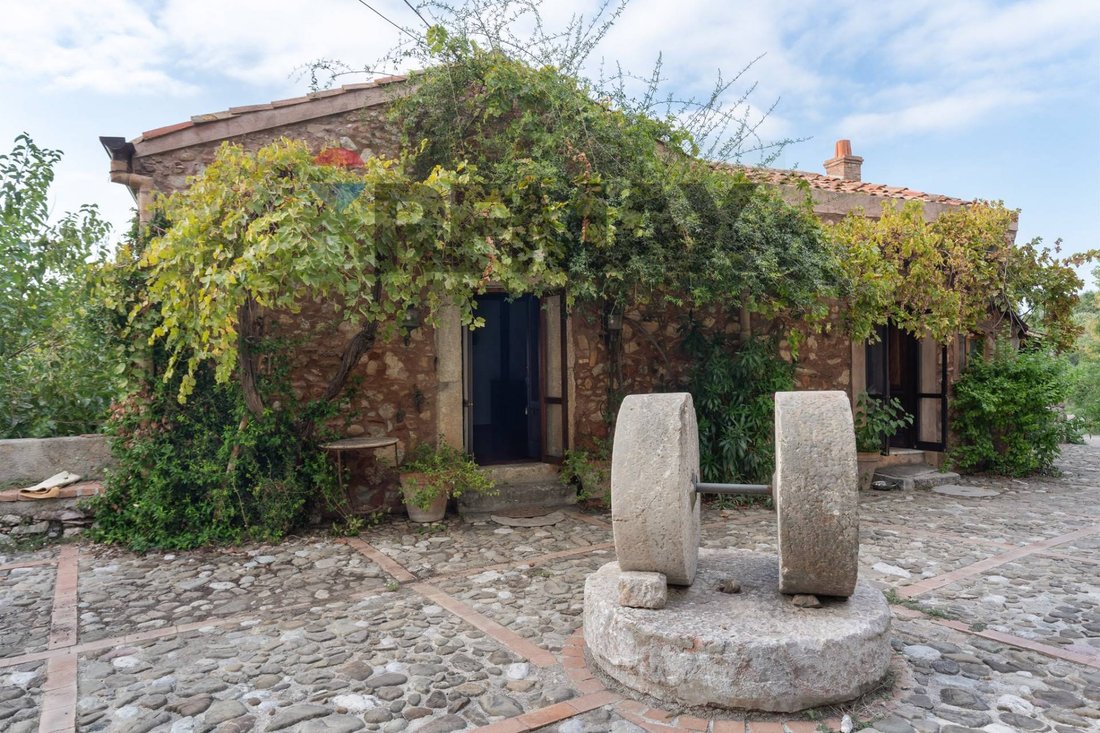 Country House in Torrenova, Sicily, Italy 1 - 18135196
