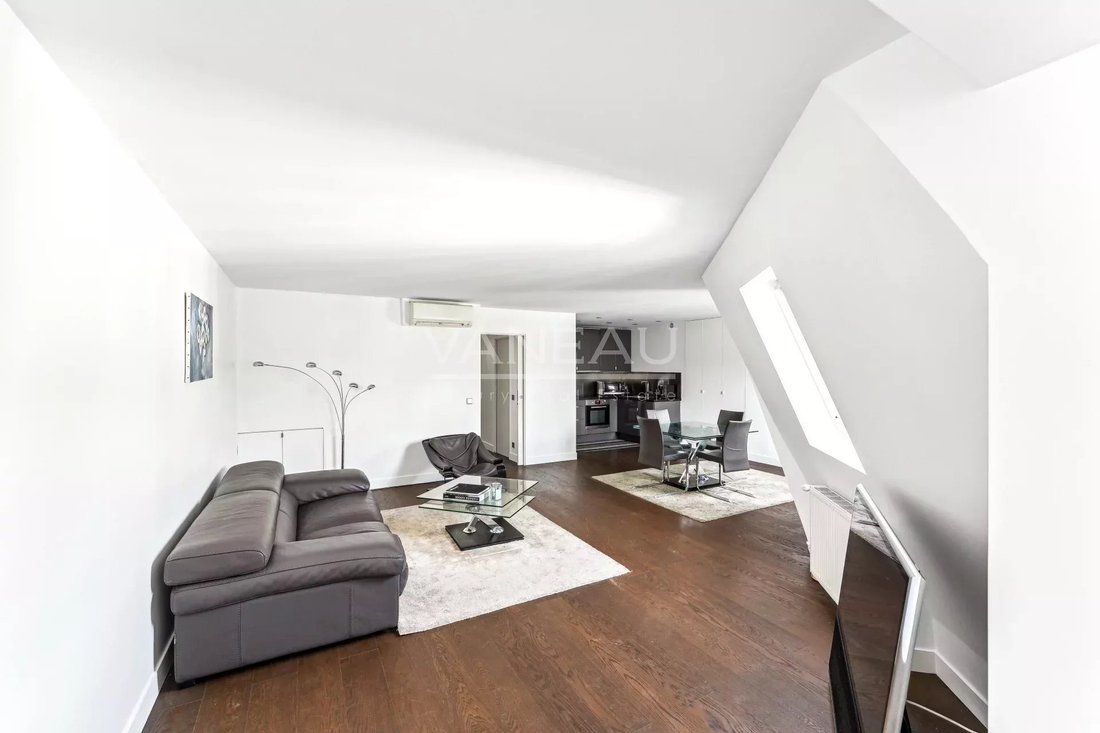 Apartment in Hoche-Friedland, Paris 8e Arrondissement, Paris 3 - 18133557