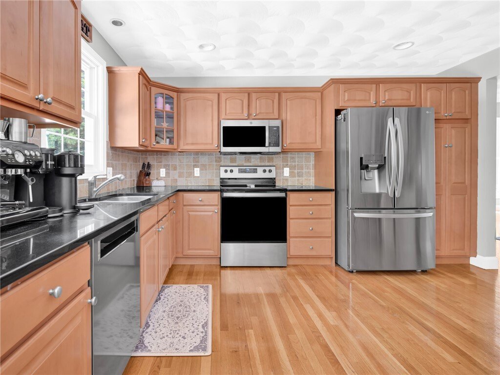 House in Coventry, Rhode Island, United States 4 - 18118741