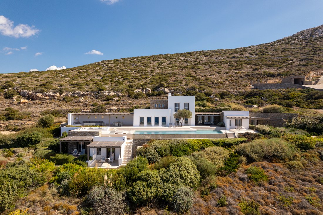 Villa in Paros, Aegean, Greece 2 - 18131646