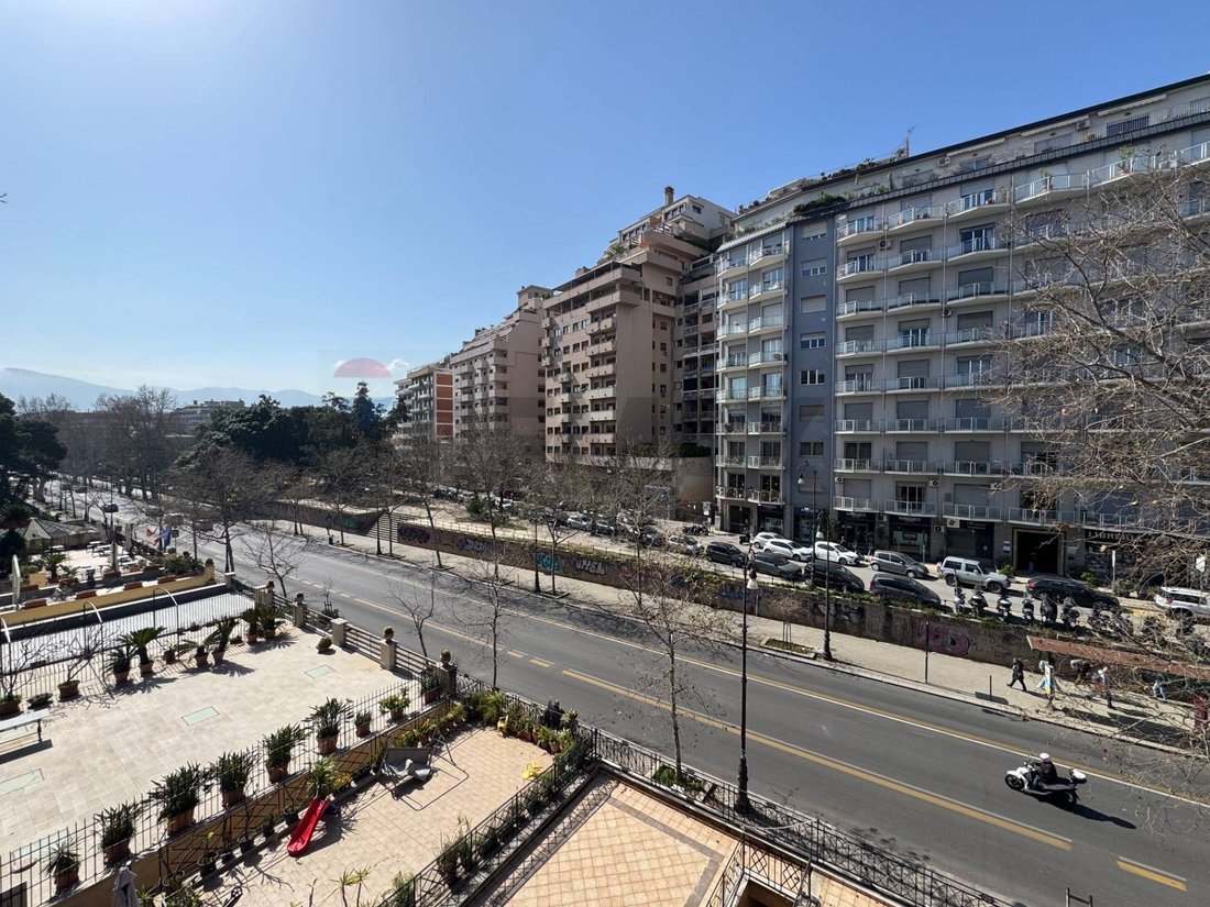 Apartment in Politeama - Libertà Bassa, Palermo, Italy 1 - 18134837