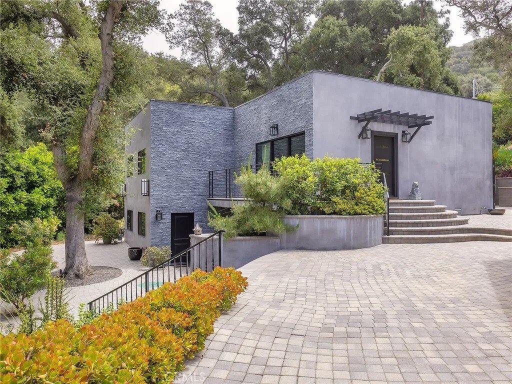 Los Angeles, California, United States 3 - 17914170