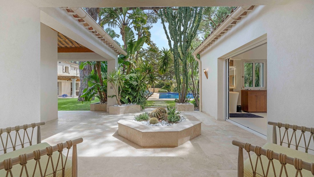 House in Saint-Tropez, Provence-Alpes-Côte d'Azur, France 1 - 18133220