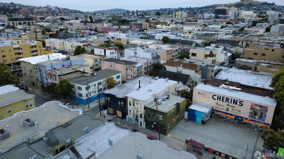 San Francisco, California, United States 3 - 18131307