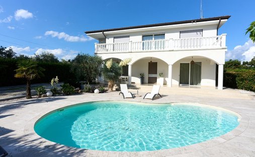 Villa in Center, Fucecchio, Tuscany 1