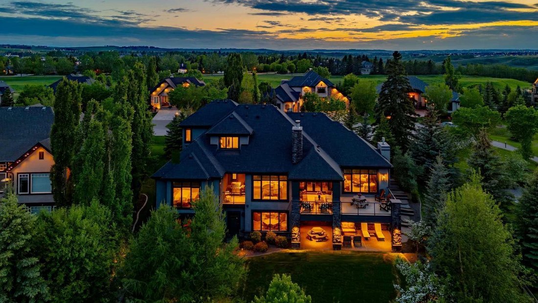 House in Calgary, Alberta, Canada 1 - 18130894