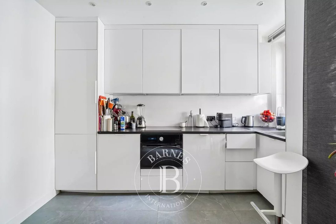 Apartment in Muette Sud, Paris 16e Arrondissement, Paris 5 - 18130118